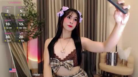 Snapshot of ursexxy_abby chatting on April 16, 5:08 am abby online show from April 16, 5:08 am