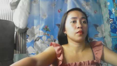 Snapshot of ursexy_kayla chatting on May 24, 3:39 pm ursexy_kayla online show from May 24, 3:39 pm