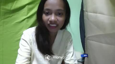 Snapshot of ursexydoll18 chatting on January 8, 6:41 am Darlyn room online show from January 8, 6:41 am