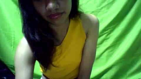 Snapshot of ursexydoll18 chatting on January 12, 1:48 pm Darlyn room online show from January 12, 1:48 pm