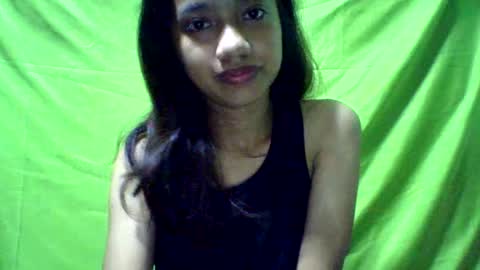 Snapshot of ursexydoll18 chatting on January 14, 1:06 pm Darlyn room online show from January 14, 1:06 pm