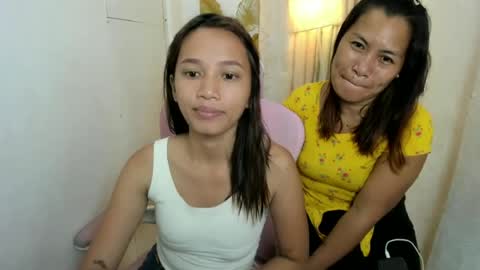 Snapshot of urslut_jimiely69 chatting on July 8, 4:17 am urslut_jimiely69 online show from July 8, 4:17 am