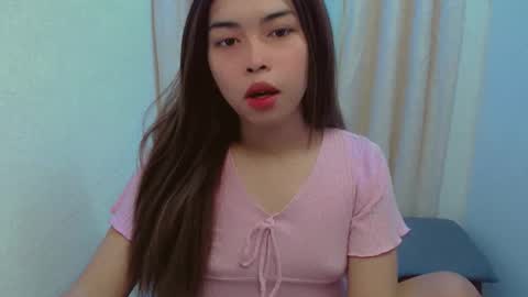 Snapshot of urslutty_jasmine chatting on May 24, 4:50 am jasmine online show from May 24, 4:50 am