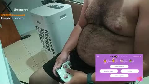 Snapshot of urso_nerd chatting on February 8, 4:10 pm urso_nerd online show from February 8, 4:10 pm