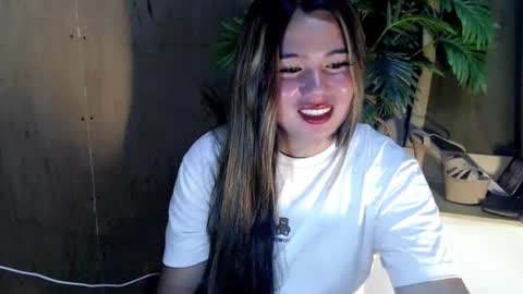 Snapshot of ursweet_ashley chatting on March 10, 8:26 am online show from March 10, 8:26 am