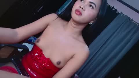 Snapshot of ursweetbbgirl chatting on May 20, 6:25 pm UrSweetBbGirl online show from May 20, 6:25 pm