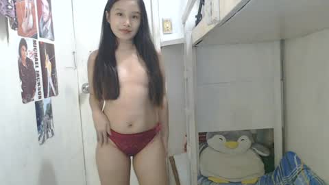 Snapshot of ursweetclassygirl chatting on June 15, 9:50 pm Ursweetclassygirl online show from June 15, 9:50 pm