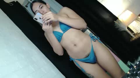 ursweetgirl thea online show from September 17, 2:46 am