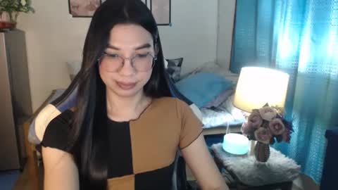 Snapshot of urwetasianprincessxx chatting on March 3, 1:31 pm Ashley Kate Mateo Gray online show from March 3, 1:31 pm