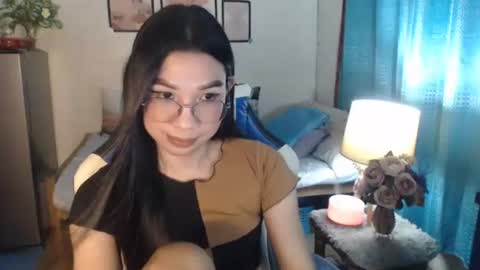 Snapshot of urwetasianprincessxx chatting on March 11, 3:02 pm Ashley Kate Mateo Gray online show from March 11, 3:02 pm