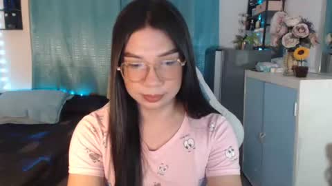 Ashley Kate Mateo Gray online show from March 23, 9:13 am