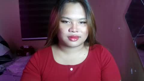 Snapshot of urwifematerial69_ chatting on April 1, 6:16 pm Bella Miles Olivia online show from April 1, 6:16 pm