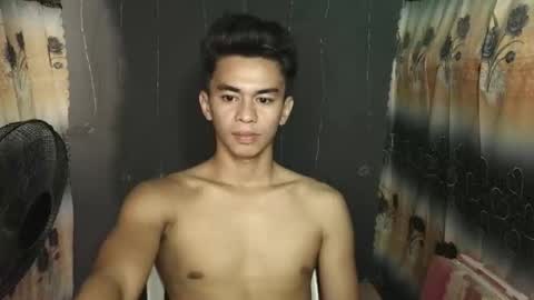 urwild_fuckerxx online show from February 14, 1:35 am