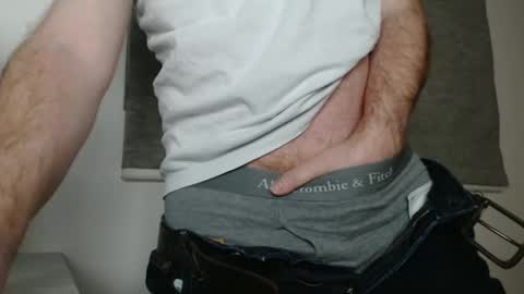 Snapshot of us5030 chatting on December 22, 11:52 pm US5030 online show from December 22, 11:52 pm