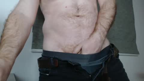 Snapshot of us5030 chatting on February 26, 10:09 pm US5030 online show from February 26, 10:09 pm