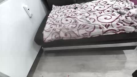 BamBam online show from December 21, 11:01 pm