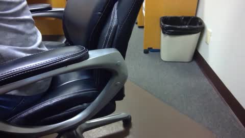 Snapshot of useemie chatting on December 31, 7:18 pm useemie online show from December 31, 7:18 pm