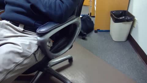 Snapshot of useemie chatting on January 15, 7:55 pm useemie online show from January 15, 7:55 pm