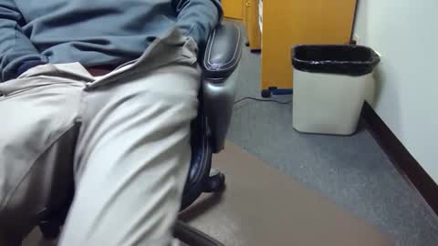 Snapshot of useemie chatting on January 28, 12:36 am useemie online show from January 28, 12:36 am