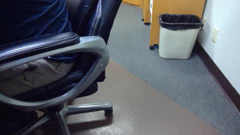 Snapshot of useemie chatting on February 10, 11:13 pm useemie online show from February 10, 11:13 pm