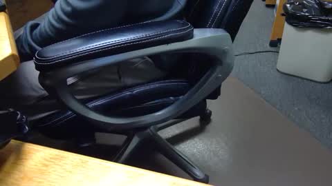 Snapshot of useemie chatting on February 13, 11:47 pm useemie online show from February 13, 11:47 pm