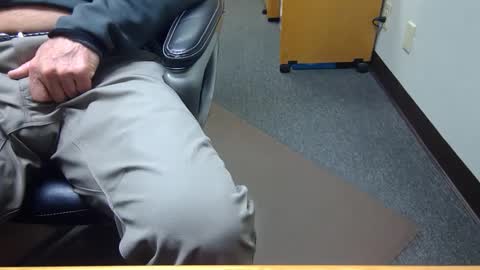 Snapshot of useemie chatting on March 10, 10:34 pm useemie online show from March 10, 10:34 pm