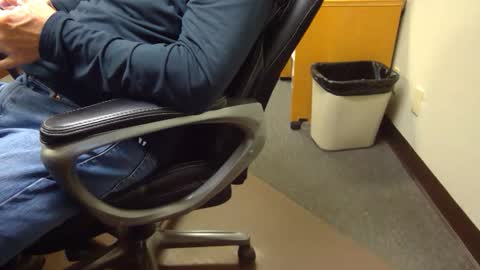 Snapshot of useemie chatting on October 29, 6:53 pm useemie online show from October 29, 6:53 pm