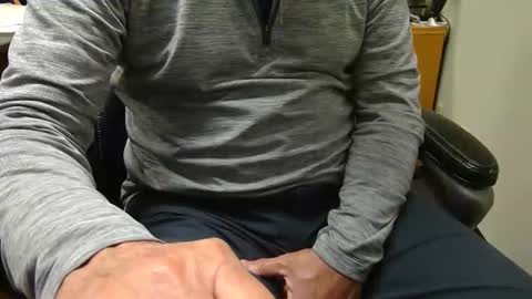 Snapshot of useemie chatting on November 3, 6:09 pm useemie online show from November 3, 6:09 pm