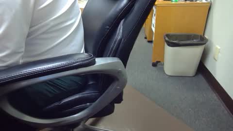 useemie online show from March 11, 10:38 pm