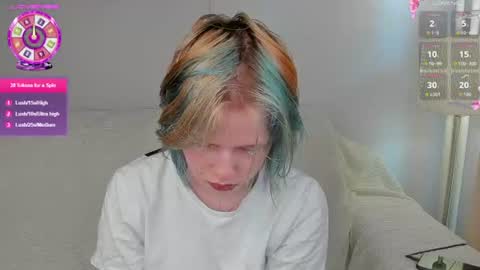 Snapshot of ustic_1 chatting on July 28, 3:43 pm Haven online show from July 28, 3:43 pm