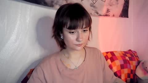 Snapshot of uwujudyosas chatting on June 2, 8:44 pm Judy online show from June 2, 8:44 pm