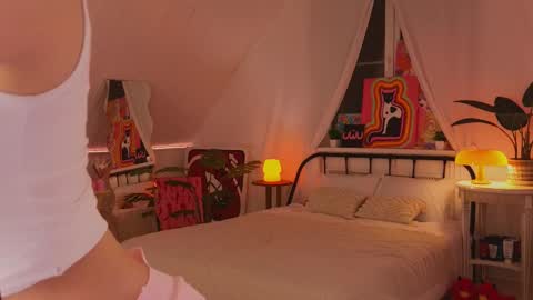 Snapshot of uwunikaa chatting on February 9, 6:37 pm Anika On vacation online show from February 9, 6:37 pm