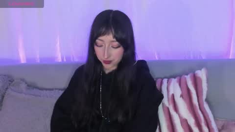 Snapshot of v1cky_ chatting on June 7, 10:24 pm v1cky_ online show from June 7, 10:24 pm
