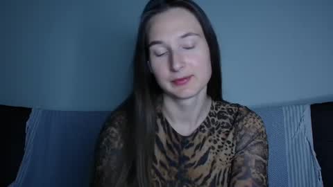 Snapshot of va_len_sea_ya chatting on May 10, 6:13 pm Valensiya online show from May 10, 6:13 pm