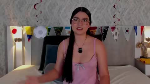 Vaalentina Lux online show from June 22, 2:36 pm