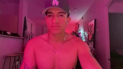 Snapshot of vaderpapi19 chatting on February 3, 8:19 am vaderpapi19 online show from February 3, 8:19 am