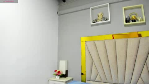 vahioleth  online show from April 23, 2:57 am