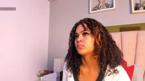 Snapshot of vahiolet_fuentes chatting on July 29, 3:04 am vahioleth online show from July 29, 3:04 am