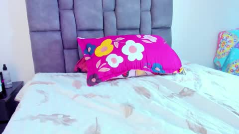 Vahiolet smith online show from April 9, 6:19 am