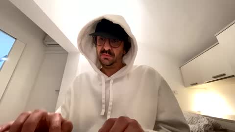 Snapshot of vaibrasilpirocudo chatting on February 20, 11:10 pm vaibrasilpirocudo online show from February 20, 11:10 pm