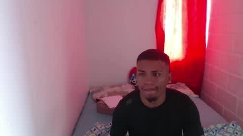 Snapshot of val_sex02 chatting on February 3, 6:49 pm val_sex02 online show from February 3, 6:49 pm