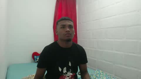 Snapshot of val_sex02 chatting on February 3, 10:00 pm val_sex02 online show from February 3, 10:00 pm