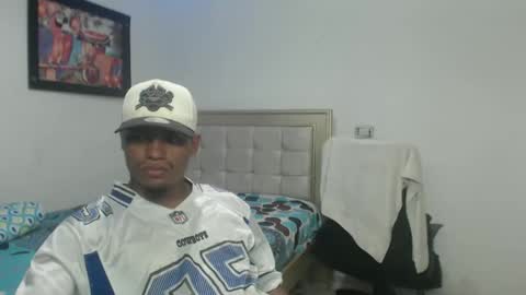 Snapshot of val_sex02 chatting on March 2, 2:41 am val_sex02 online show from March 2, 2:41 am