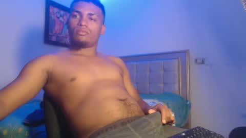Snapshot of val_sex02 chatting on March 10, 8:56 pm val_sex02 online show from March 10, 8:56 pm