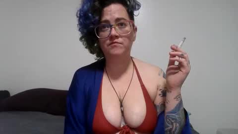 valarieak online show from October 6, 3:31 pm
