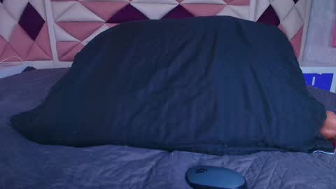 Snapshot of vale_castro1 chatting on September 14, 7:13 pm Valentina online show from September 14, 7:13 pm