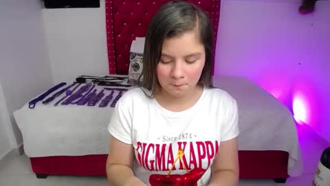 valeamaya online show from December 5, 11:30 am