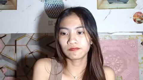 Snapshot of valenciasumney chatting on July 24, 3:10 pm Camille online show from July 24, 3:10 pm