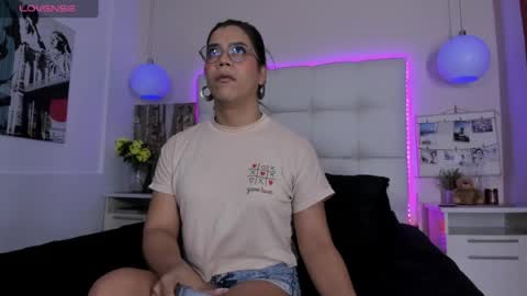 Snapshot of valenjoy chatting on July 12, 2:30 pm Valen online show from July 12, 2:30 pm