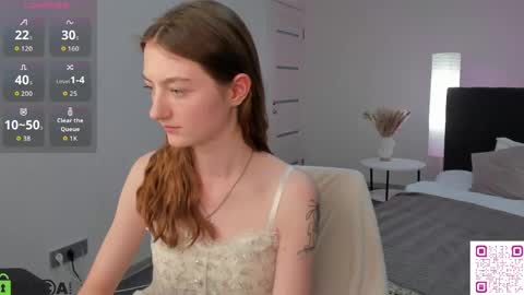 Snapshot of valenora1 chatting on May 19, 11:05 am Nora online show from May 19, 11:05 am